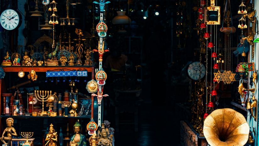 MG road market - a unique collection of decorative show pieces on display.