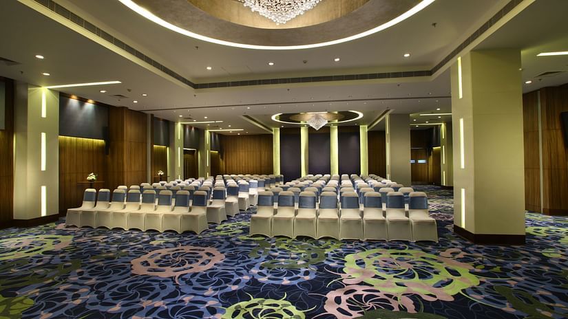 Banquet Park Plaza East Delhi 2