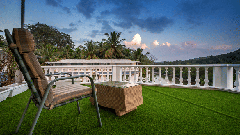 Premium Riverview Sitout offers a lovely view of nature - Stone Wood Riverfront Resort, Siolim