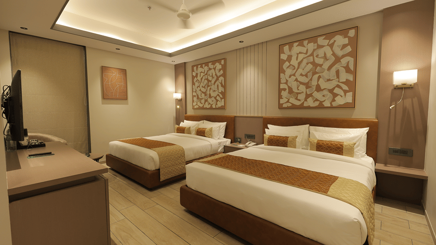 family room (3)
