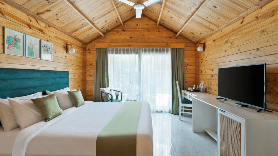 8. Standard Room