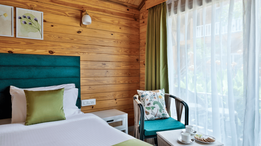9. Standard Room