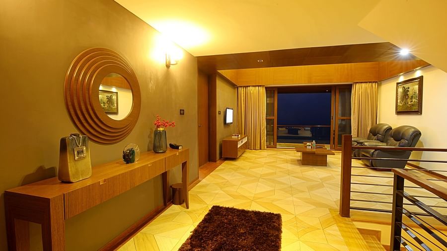 well lit lobby at Aranya Himalayan Retreat - Aranya Himalayan Retreat, Mashobra