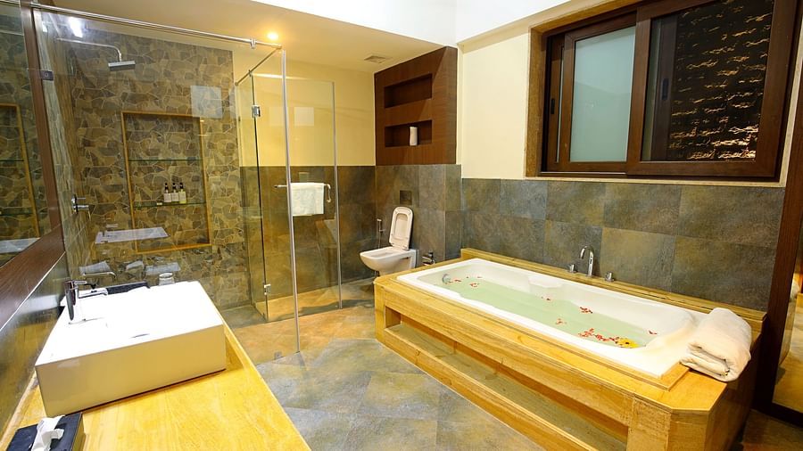 well furnished bathroom at Aranya  - Aranya Himalayan Retreat, Mashobra