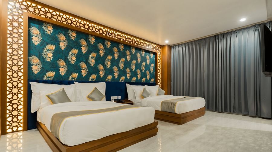 Suites with Bathtub5