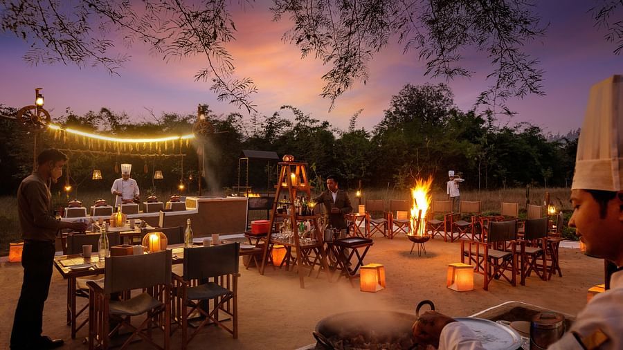 Outdoor dining 3