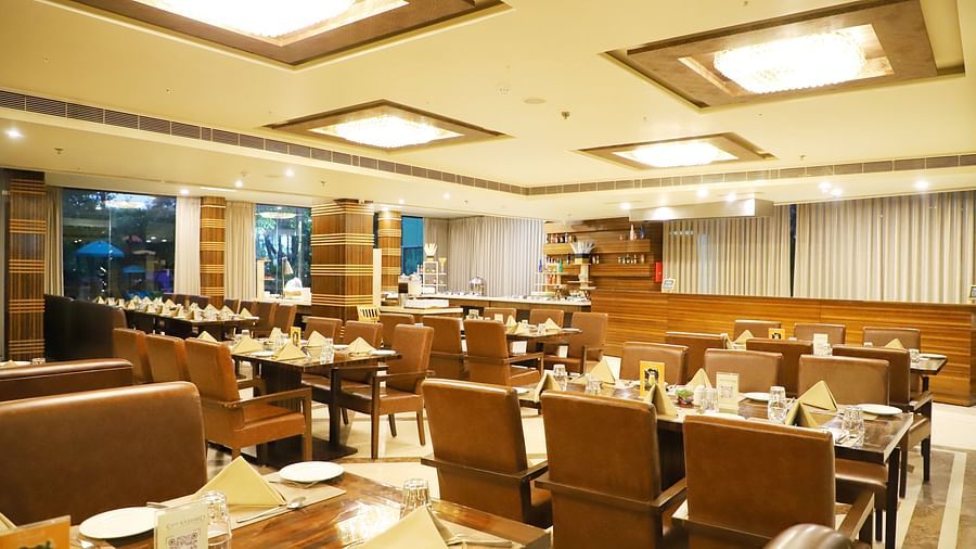 CAFE BOULEVARD- Boulevard9 Luxury Resort Spa