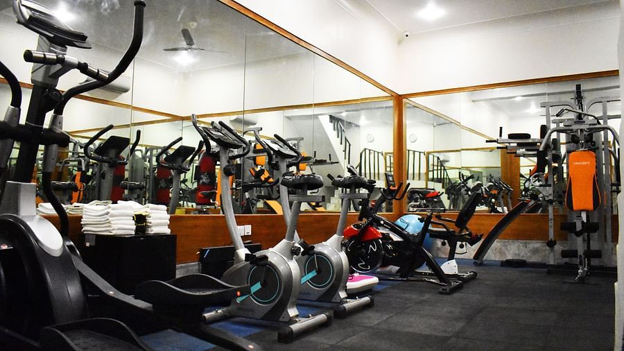 Buena Vista Luxury Garden Spa Resort in Jaipur - view of the fitness centre decked with gym equipment 00