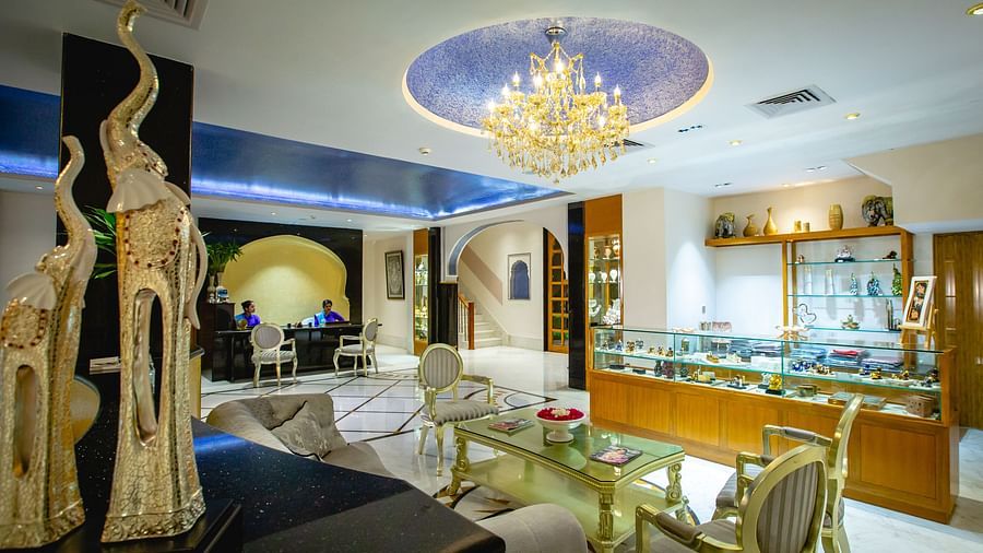 Buena Vista Luxury Garden Spa Resort - the seating space at the reception 000