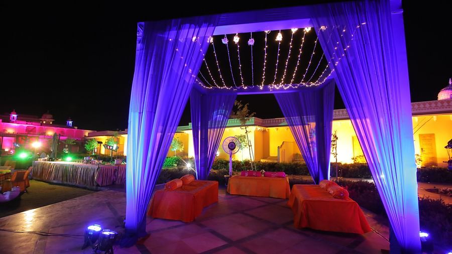 beautiful cabanas decorated at the pool deck - Buena Vista