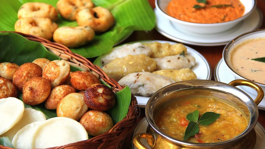 South-Indian snacks placed on a table at Chidambara Vilas