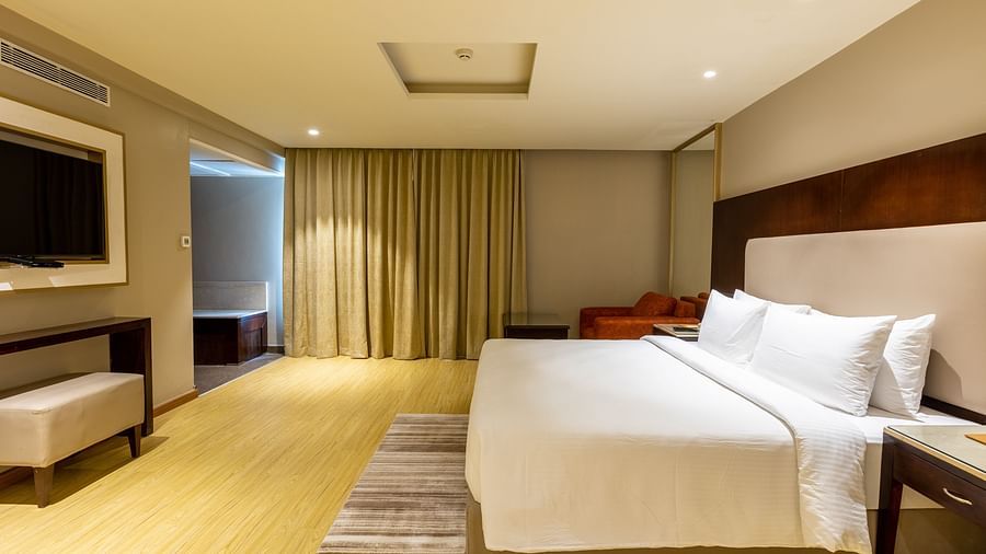 Deluxe Room3