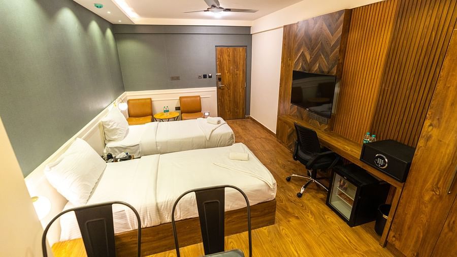 executive room 03