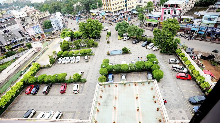 Dolphin Hotel, Visakhapatnam Visakhapatnam Parking1