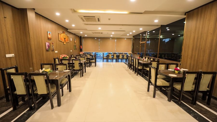 Seating at the Restaurant Fresca at Fiori Hotel 