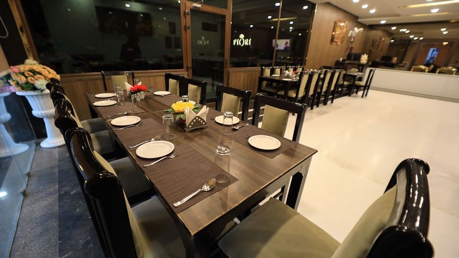 A large family table at Restaurant Fresca at Fiori Hotel