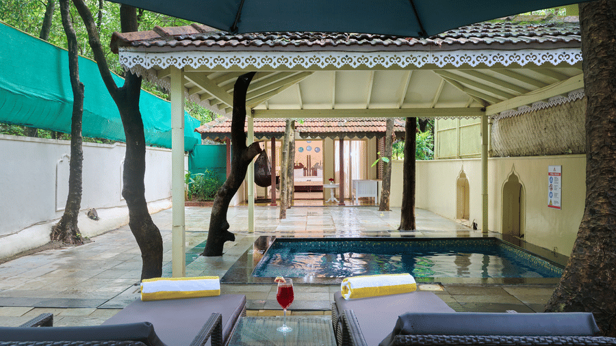 ONE BEDROOM POOL VILLA 416 6