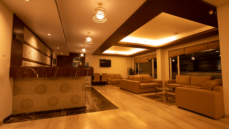 Lobby 16