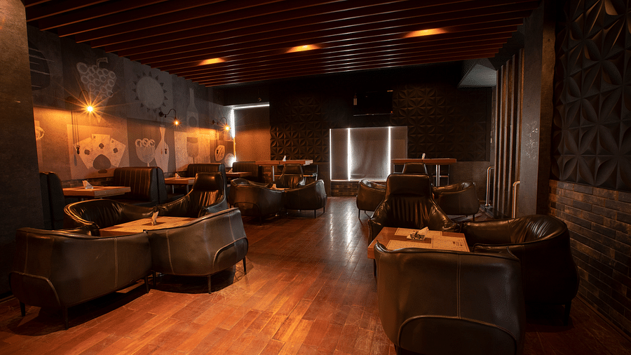 The Cedar House Lounge Bar 17