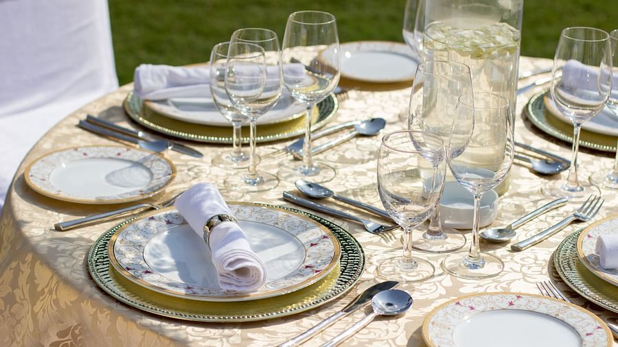 Crockery on a circular table