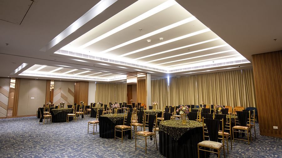 Topaz Hall at Hometel Alambagh, Lucknow 3