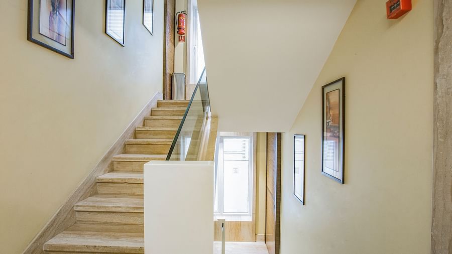 staircase at hotel bawa continental