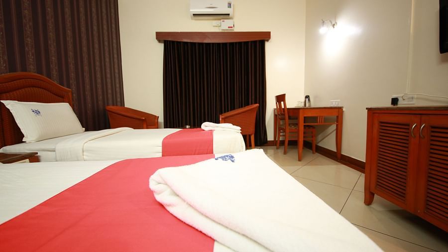 Double Deluxe Room 6