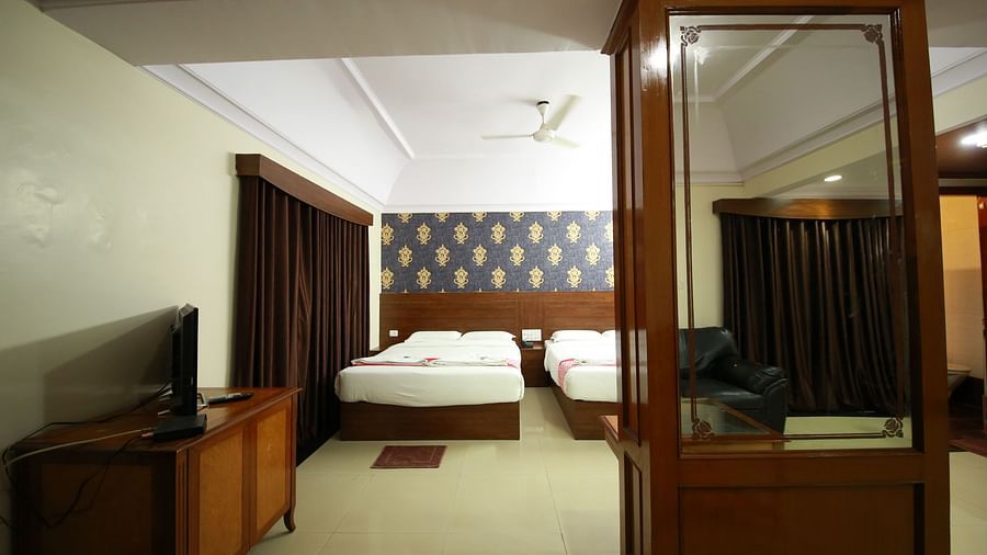 Executive Four Bed Room 2