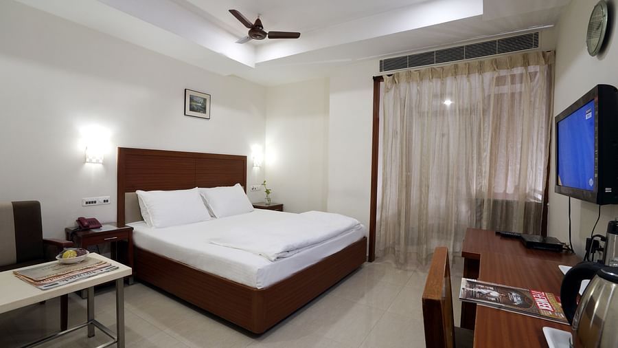 Deluxe Room at Hotel Geetha Regency in Guntur 2