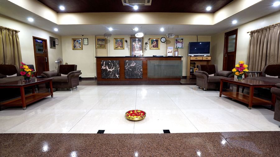 Lobby at Hotel Geetha Regency in Guntur 2