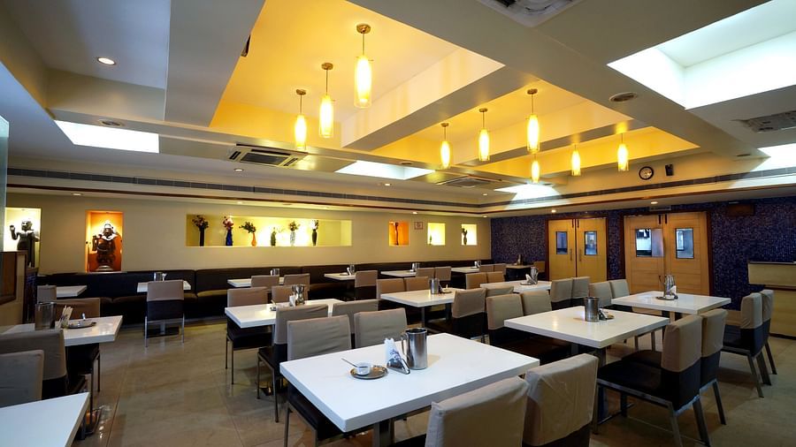 Nagarjuna Veg Restaurant at Hotel Geetha Regency in Guntur 5