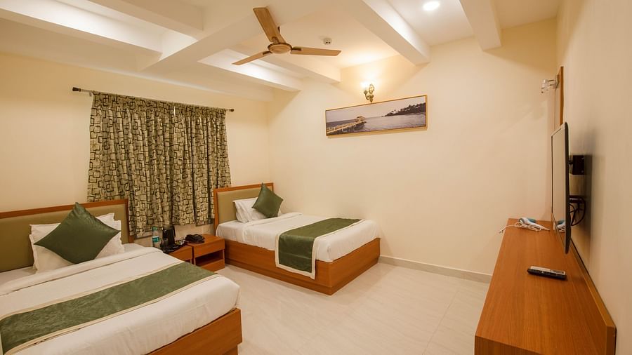 Rooms near Pondy Bazaar, Hotel Grand Galaxy, Chennai, Premium Quad Rooms 6
