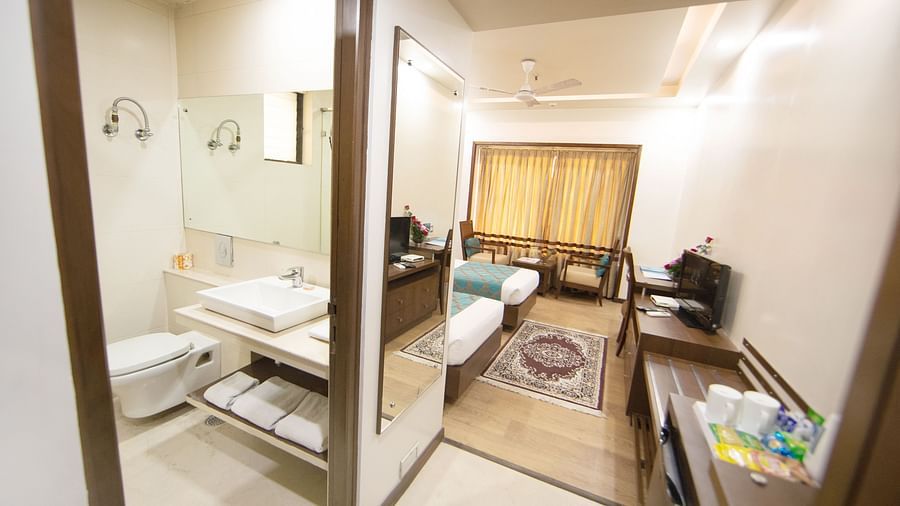 Executive Room Twin Bed with Wash Room
