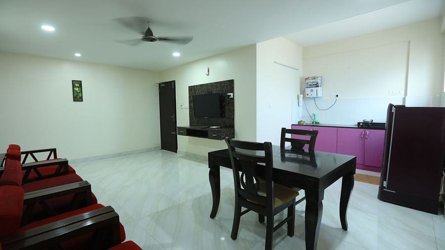 Penthouse Dine In Area