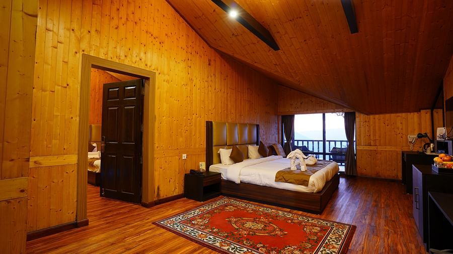 Executive Kanchanjunga Family Room 1