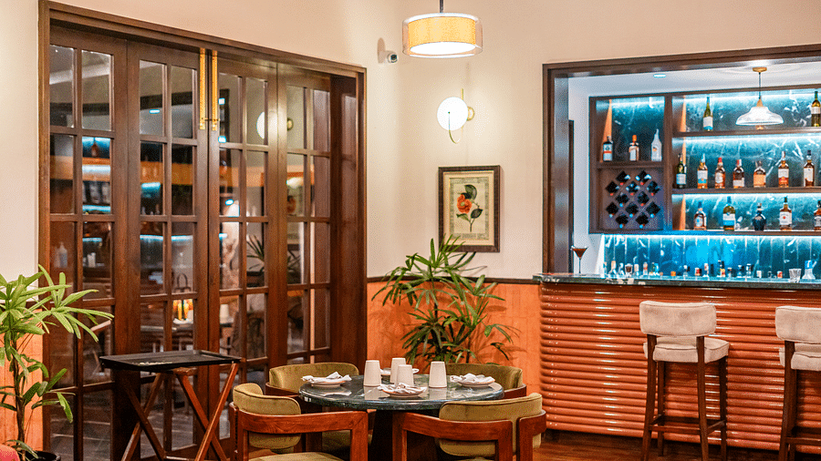Cosy restaurant dining area at Jehan Numa Retreat