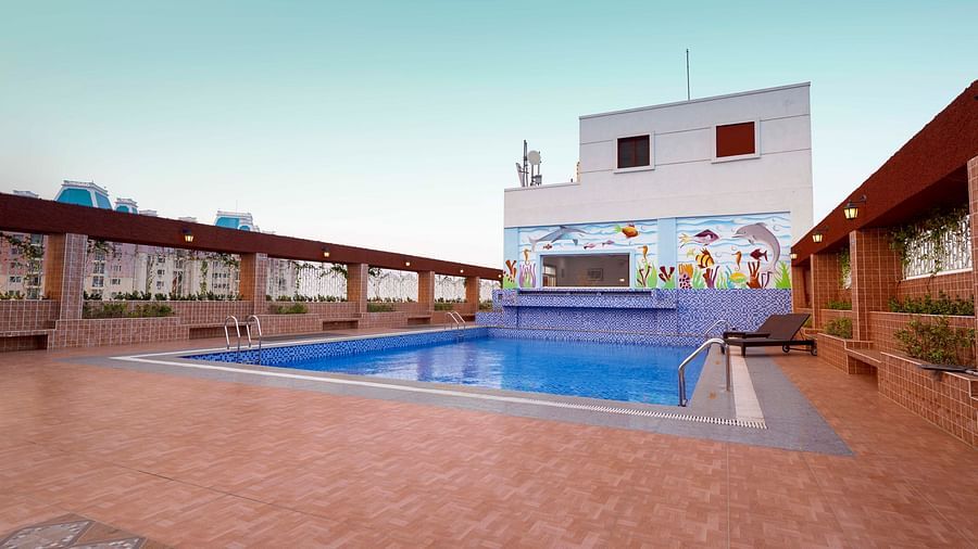 JP Hotel in Chennai Roof Top SWMMING Pool
