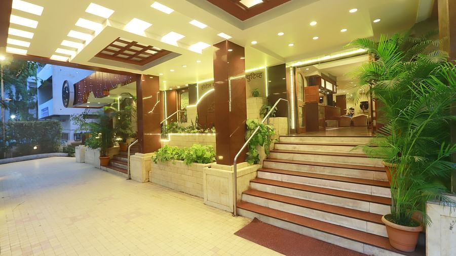 3 Enterance