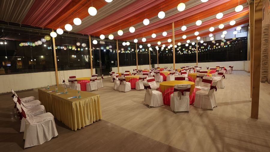 Conference & Wedding Hall 10