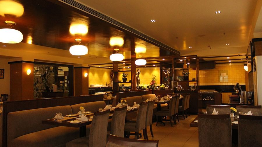 interior of bengaluru restaurant at la classic, hosur road