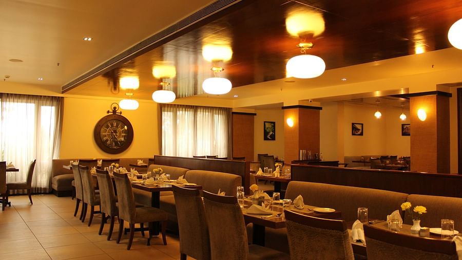 interior of bengaluru restaurant at la classic, hosur road