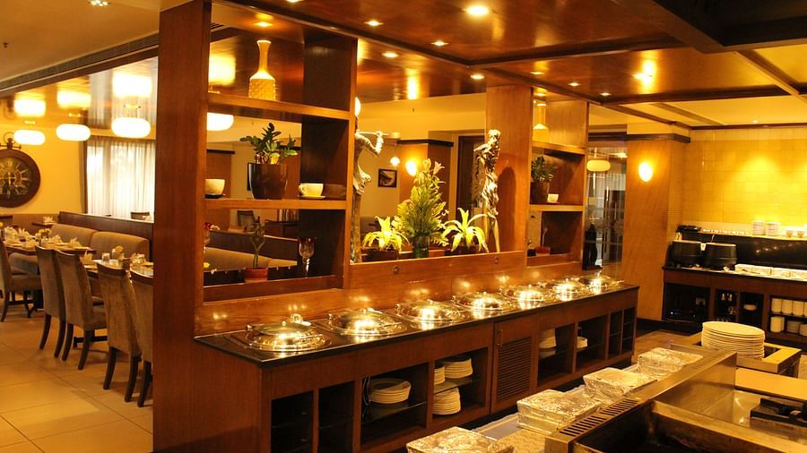 interior of bengaluru restaurant at la classic, hosur road