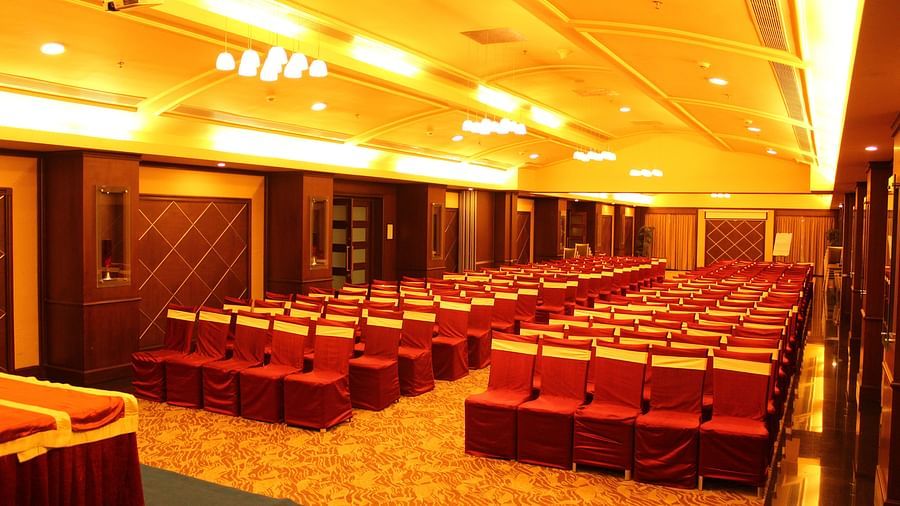 theatre setting at bougainvilla banquet hall - la classic, hosur road
