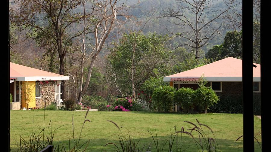 Courtyard of Lulung Aranya Nivas