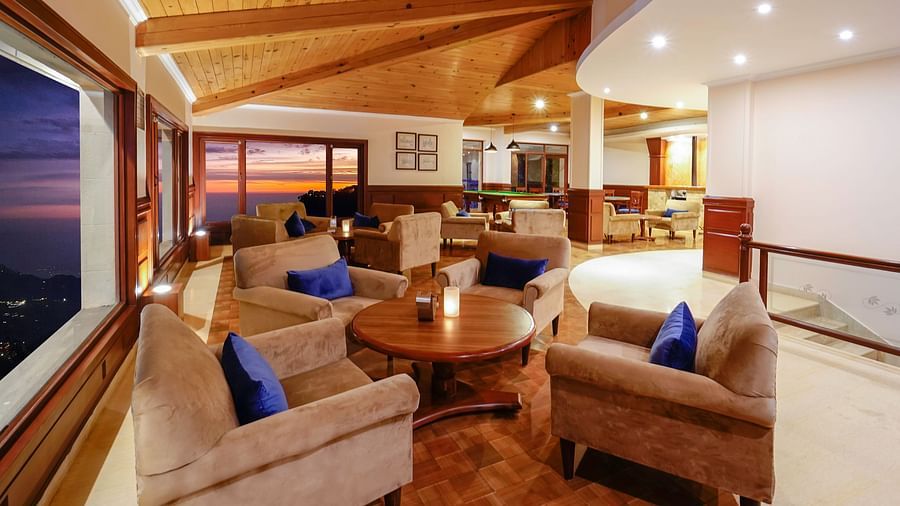 Sarovar-bar-Sapphire Lounge Bar 02