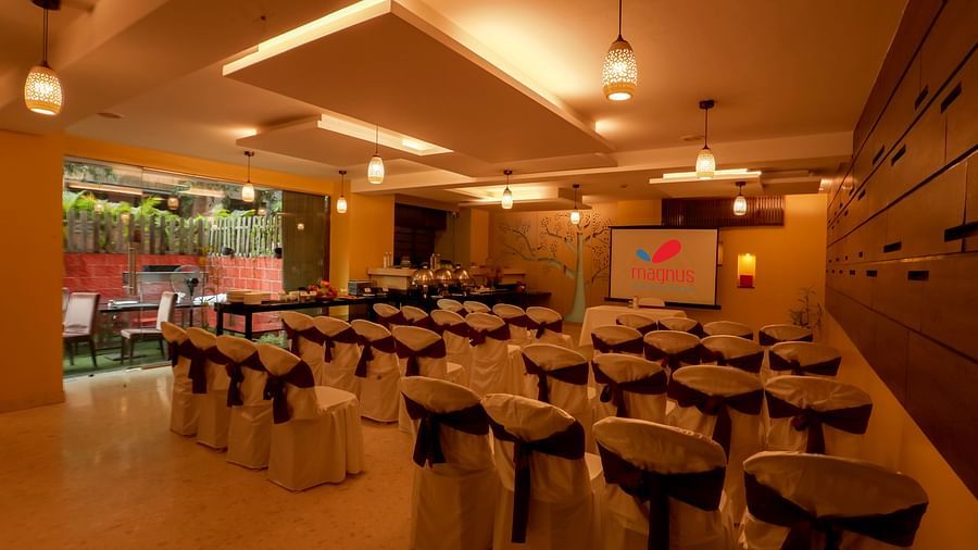 Banquet classroom