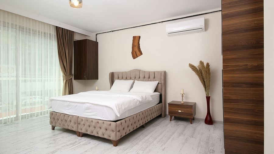 an image of the side view of the bedroom