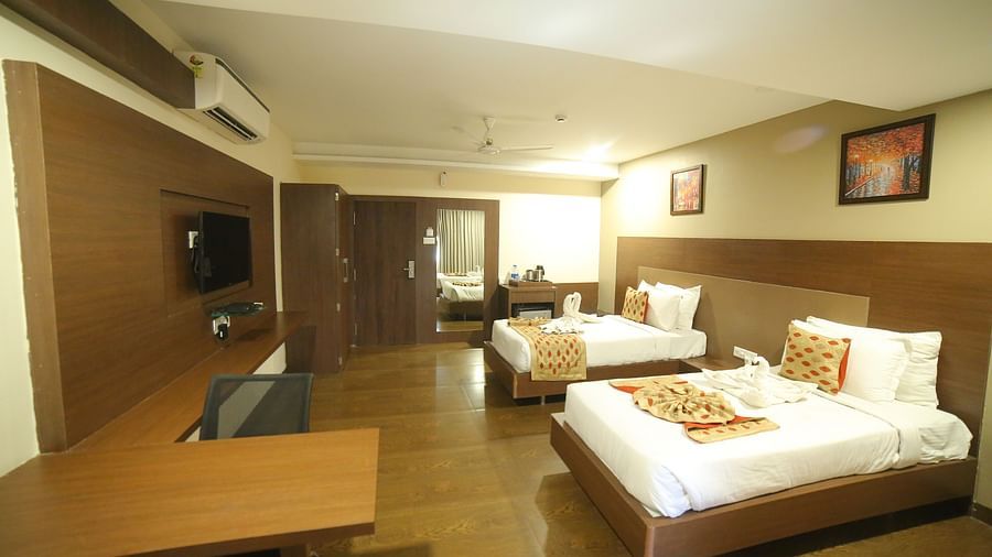Executive Deluxe Twin Bed
