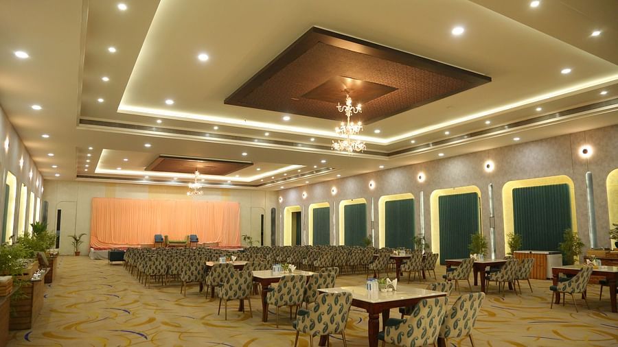 Hall - Era