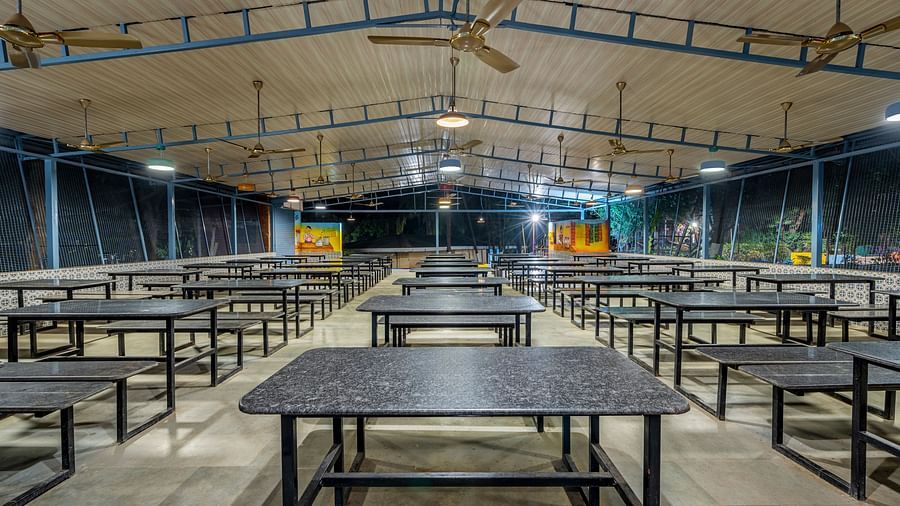 Cafeteria 1
